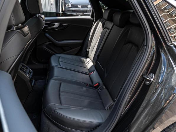 Audi A4 V (B9) Рестайлинг с пробегом 2021 года, цена 4 370 000 рублей, 96682 км, седан, Автокод Объявления