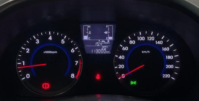 Hyundai Solaris I Рестайлинг с пробегом 2015 года, цена 995 000 рублей, 113000 км, седан, Автокод Объявления