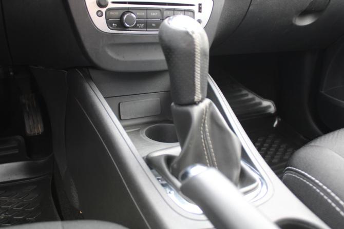 Renault Fluence I Рестайлинг с пробегом 2014 года, цена 680 000 рублей, 156000 км, седан, Автокод Объявления