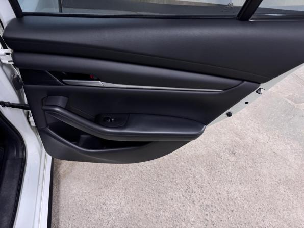 Mazda 3 IV (BP) с пробегом 2020 года, цена 1 743 000 рублей, 81162 км, седан, Автокод Объявления