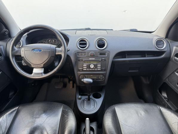 Ford Fusion I Рестайлинг с пробегом 2006 года, цена 525 000 рублей, 184687 км, хэтчбек, Автокод Объявления