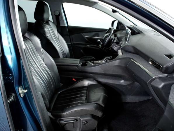 Peugeot 5008 II с пробегом 2018 года, цена 1 798 000 рублей, 105120 км, внедорожник, Автокод Объявления