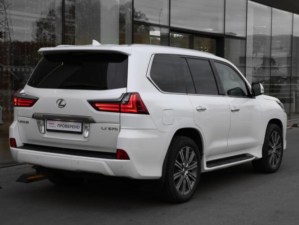 Lexus LX III Рестайлинг 2 с пробегом 2016 года, цена 7 400 000 рублей, 161000 км, внедорожник, Автокод Объявления