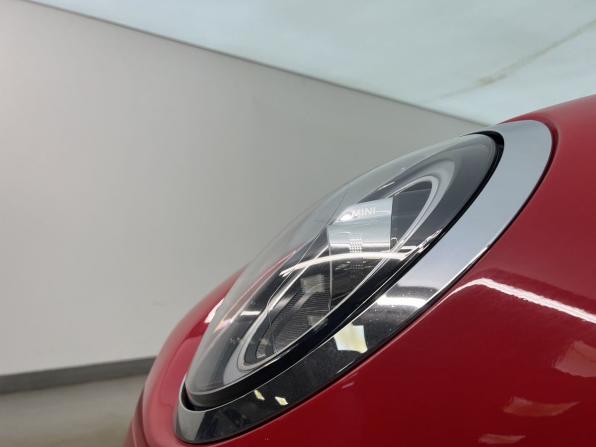 Mini Hatch III (F55/F56) Рестайлинг с пробегом 2019 года, цена 1 790 000 рублей, 118400 км, хэтчбек, Автокод Объявления