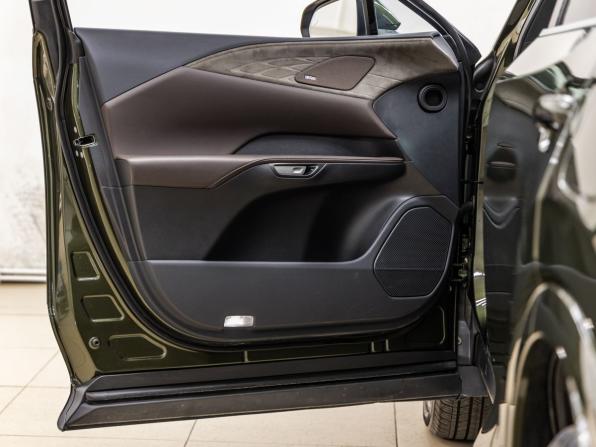 Lexus RX V с пробегом 2023 года, цена 7 598 000 рублей, 13688 км, внедорожник, Автокод Объявления