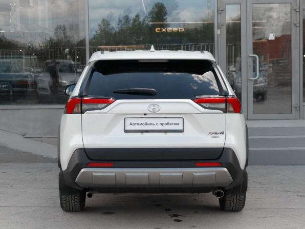 Toyota RAV4 V (XA50) с пробегом 2023 года, цена 3 500 000 рублей, 44256 км, внедорожник, Автокод Объявления