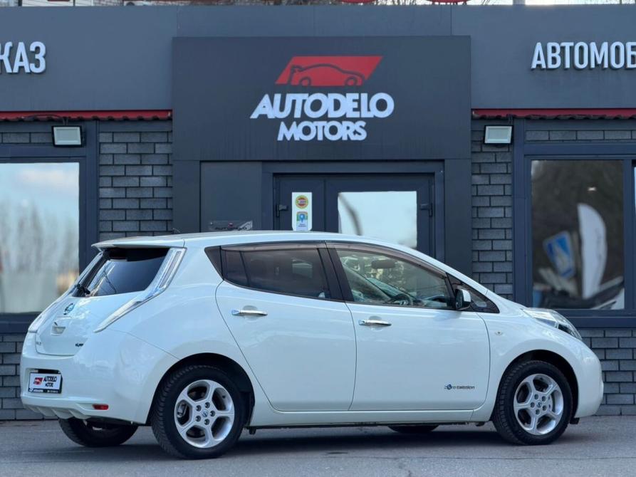 Nissan Leaf I (ZE0/AZE0) Астрахань  - изображение 12