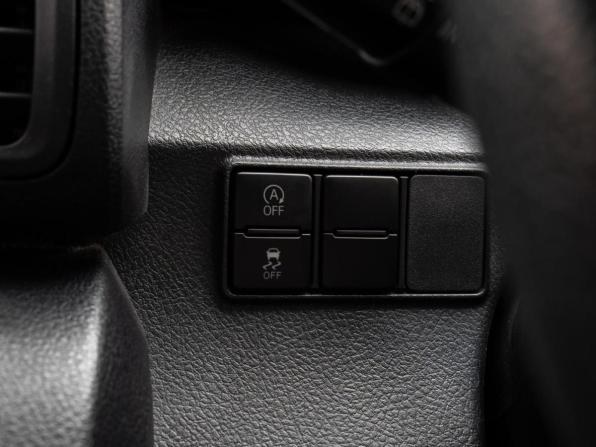 Toyota Sienta II Рестайлинг с пробегом 2019 года, цена 1 430 000 рублей, 98319 км, компактвэн, Автокод Объявления
