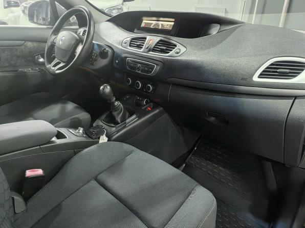 Renault Scenic III с пробегом 2010 года, цена 619 000 рублей, 230885 км, компактвэн, Автокод Объявления