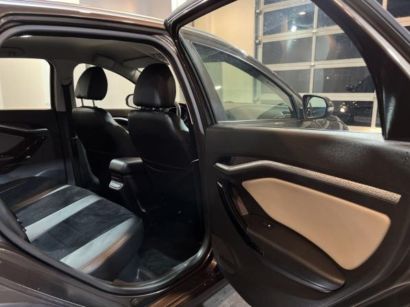 Lada (ВАЗ) Vesta I с пробегом 2018 года, цена 999 000 рублей, 144228 км, универсал, Автокод Объявления
