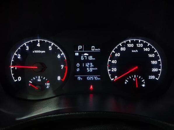 Hyundai Solaris II с пробегом 2019 года, цена 1 425 000 рублей, 102570 км, седан, Автокод Объявления