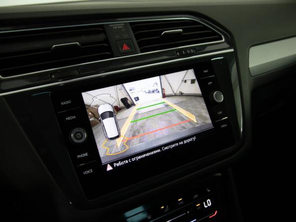 Volkswagen Tiguan II Рестайлинг с пробегом 2021 года, цена 2 175 000 рублей, 226344 км, внедорожник, Автокод Объявления