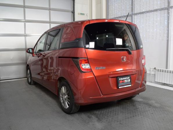 Honda Freed I с пробегом 2011 года, цена 989 995 рублей, 170209 км, компактвэн, Автокод Объявления