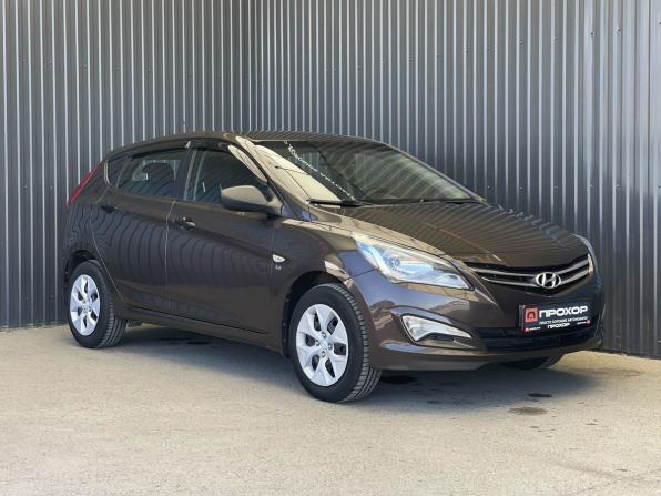 Hyundai Solaris I Рестайлинг с пробегом 2016 года, цена 937 000 рублей, 140687 км, хэтчбек, Автокод Объявления