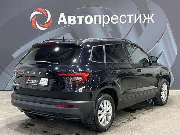 Skoda Karoq I с пробегом 2020 года, цена 1 990 000 рублей, 137000 км, внедорожник, Автокод Объявления