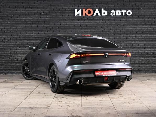 Changan UNI-V I с пробегом 2023 года, цена 2 150 000 рублей, 38742 км, лифтбек, Автокод Объявления
