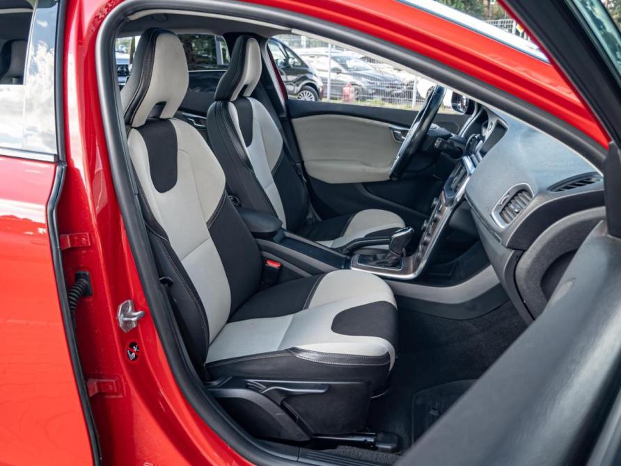 Volvo V40 II Краснодар  - изображение 8