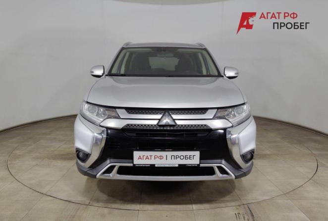 Mitsubishi Outlander III Рестайлинг 3 с пробегом 2019 года, цена 1 900 000 рублей, 205000 км, внедорожник, Автокод Объявления