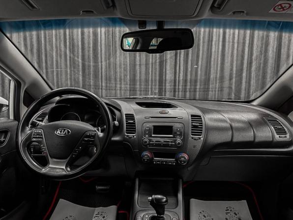 Kia Cerato III с пробегом 2015 года, цена 850 000 рублей, 210000 км, седан, Автокод Объявления