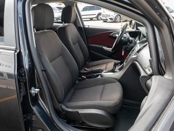 Opel Astra J с пробегом 2012 года, цена 760 000 рублей, 243131 км, хэтчбек, Автокод Объявления