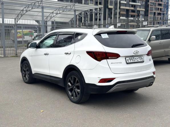 Hyundai Santa Fe III Рестайлинг с пробегом 2018 года, цена 2 569 000 рублей, 120211 км, внедорожник, Автокод Объявления