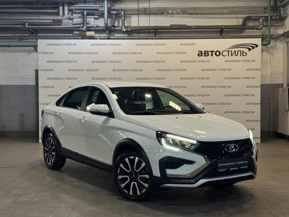 Lada (ВАЗ) Vesta I Рестайлинг (NG) с пробегом 2023 года, цена 1 499 000 рублей, 3500 км, седан, Автокод Объявления