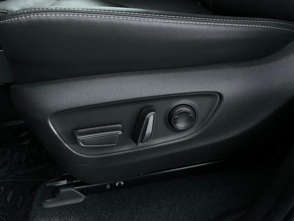 Toyota Land Cruiser Prado 250 Series с пробегом 2024 года, цена 9 999 000 рублей, 18726 км, внедорожник, Автокод Объявления