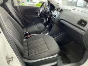 Volkswagen Polo V Рестайлинг Киров  - изображение 28