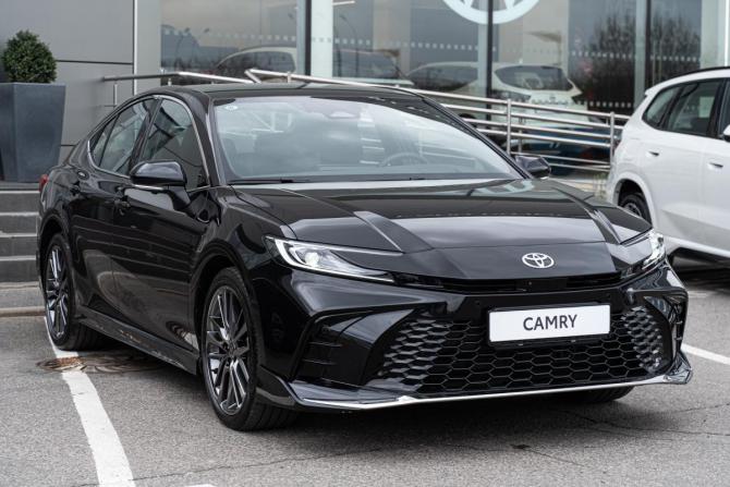 Toyota Camry IX (XV80) China Market с пробегом 2026 года, цена 4 690 000 рублей, 100 км, седан, Автокод Объявления