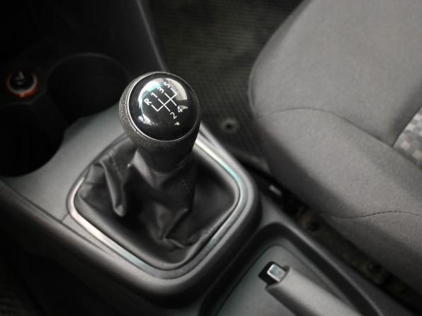 Volkswagen Polo V Рестайлинг с пробегом 2015 года, цена 929 000 рублей, 130656 км, седан, Автокод Объявления