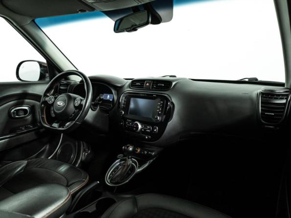 Kia Soul II Рестайлинг с пробегом 2017 года, цена 1 520 000 рублей, 92359 км, хэтчбек, Автокод Объявления