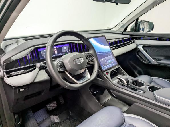 Geely Atlas II с пробегом 2024 года, цена 3 307 000 рублей, 27034 км, внедорожник, Автокод Объявления