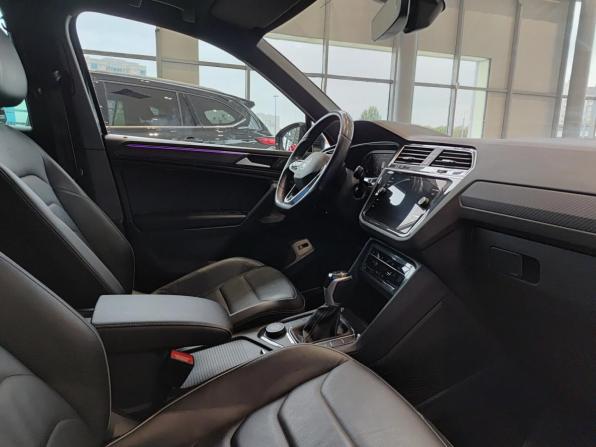 Volkswagen Tiguan II Рестайлинг с пробегом 2021 года, цена 4 090 000 рублей, 94158 км, внедорожник, Автокод Объявления