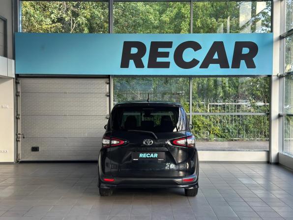 Toyota Sienta II с пробегом 2018 года, цена 1 560 000 рублей, 59744 км, минивэн, Автокод Объявления