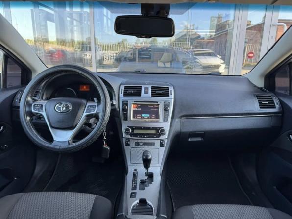 Toyota Avensis III Рестайлинг с пробегом 2011 года, цена 1 030 000 рублей, 201917 км, седан, Автокод Объявления
