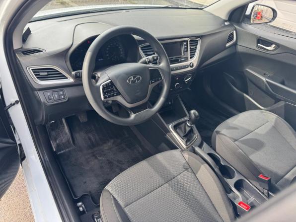 Hyundai Solaris II Рестайлинг с пробегом 2021 года, цена 1 349 000 рублей, 50713 км, седан, Автокод Объявления