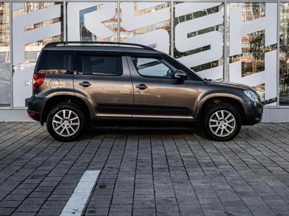 Skoda Yeti I с пробегом 2012 года, цена 1 299 000 рублей, 76658 км, внедорожник, Автокод Объявления