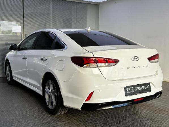 Hyundai Sonata VII (LF) Рестайлинг с пробегом 2018 года, цена 1 750 000 рублей, 122000 км, седан, Автокод Объявления