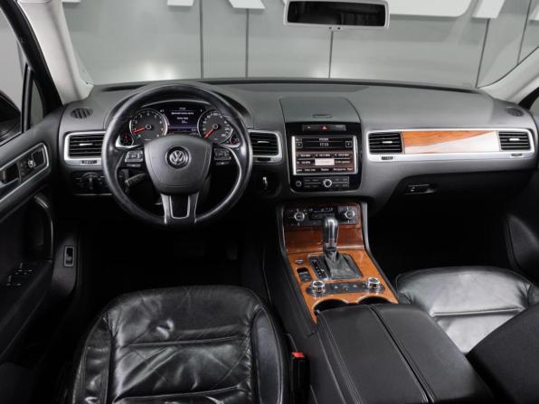 Volkswagen Touareg II с пробегом 2010 года, цена 1 549 000 рублей, 251040 км, внедорожник, Автокод Объявления