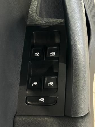 Skoda Octavia III (A7) Рестайлинг с пробегом 2017 года, цена 1 657 000 рублей, 169778 км, лифтбек, Автокод Объявления