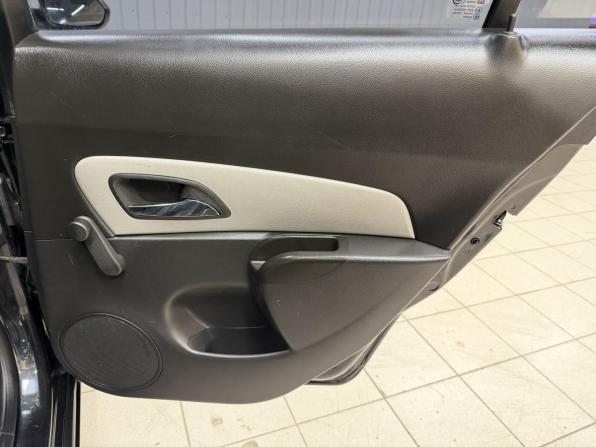 Chevrolet Cruze I Рестайлинг с пробегом 2012 года, цена 858 000 рублей, 185477 км, хэтчбек, Автокод Объявления