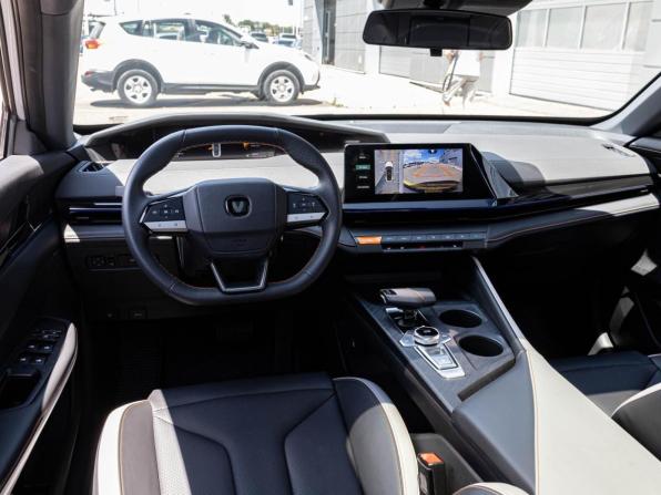 Changan UNI-V I с пробегом 2024 года, цена 2 360 000 рублей, 11720 км, лифтбек, Автокод Объявления