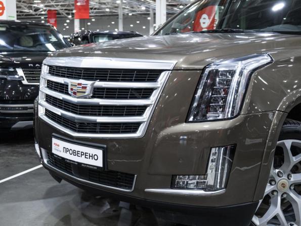 Cadillac Escalade IV с пробегом 2015 года, цена 3 850 000 рублей, 247390 км, внедорожник, Автокод Объявления