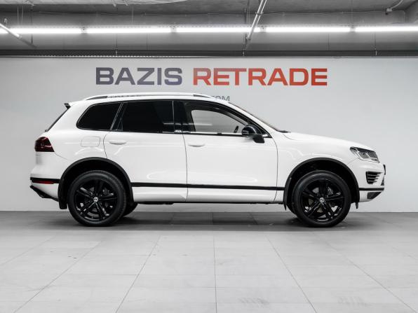 Volkswagen Touareg II Рестайлинг с пробегом 2017 года, цена 3 650 000 рублей, 97128 км, внедорожник, Автокод Объявления