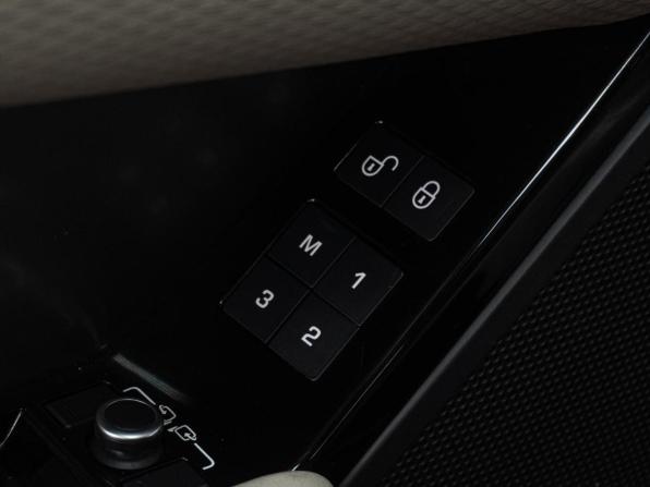 Land Rover Range Rover Velar I с пробегом 2017 года, цена 4 199 000 рублей, 76059 км, внедорожник, Автокод Объявления