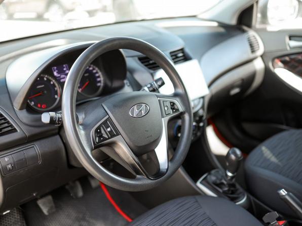 Hyundai Solaris I Рестайлинг с пробегом 2016 года, цена 1 069 000 рублей, 129303 км, седан, Автокод Объявления
