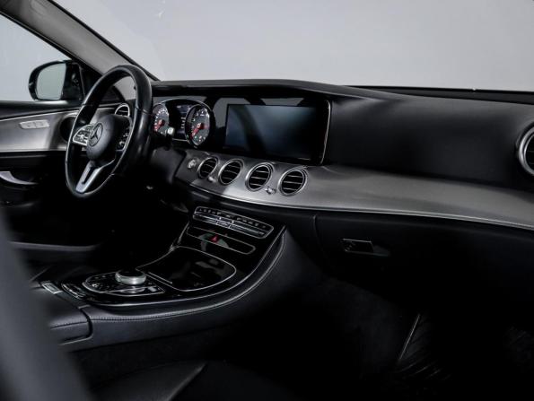 Mercedes-Benz E-Класс V (W213 S213 C238) с пробегом 2018 года, цена 2 320 000 рублей, 167379 км, седан, Автокод Объявления