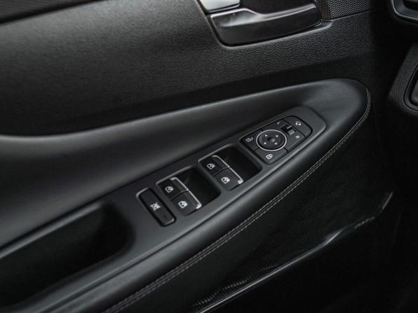 Hyundai Santa Fe IV с пробегом 2019 года, цена 2 479 000 рублей, 238838 км, внедорожник, Автокод Объявления