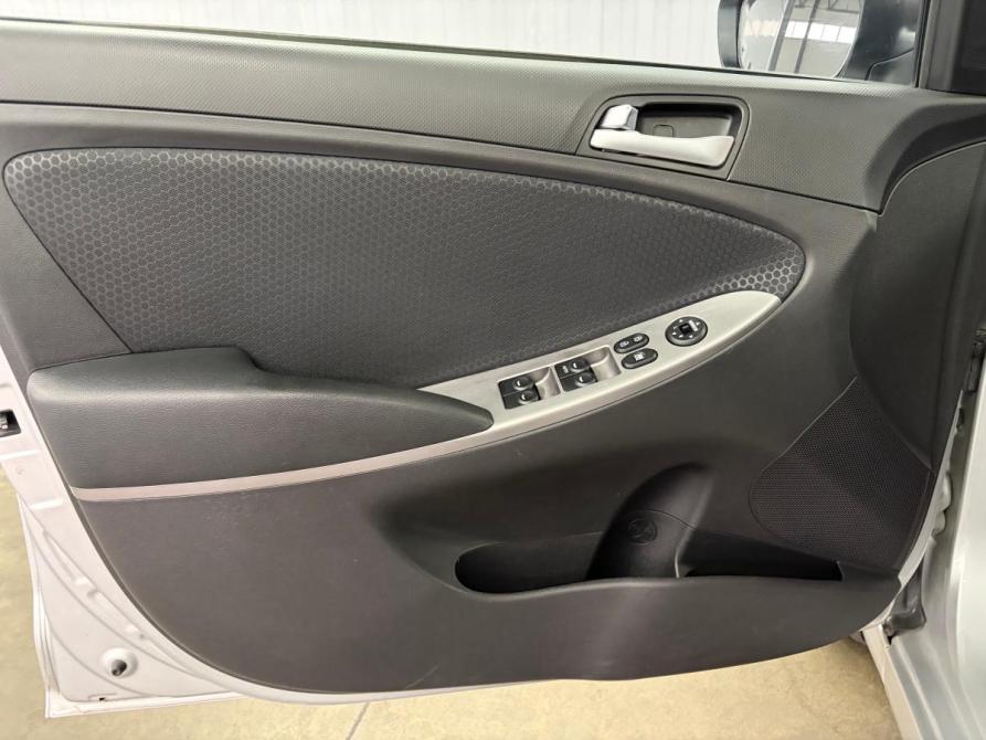 Hyundai Solaris I Рестайлинг Краснодар  - изображение 13