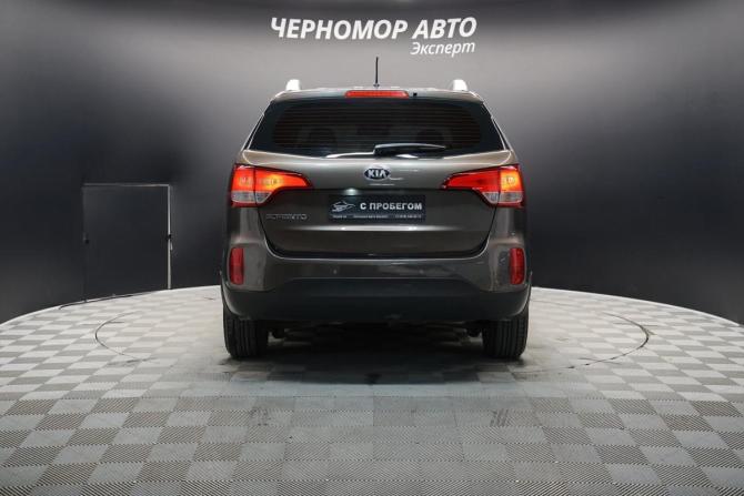 Kia Sorento II Рестайлинг с пробегом 2012 года, цена 1 250 000 рублей, 310974 км, внедорожник, Автокод Объявления